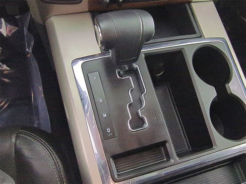 Used 2013 RAM 1500 Laramie w/ Convenience Group image 16