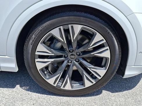 Certified 2026 Audi Q8 Premium Plus AWD/4WD image 8