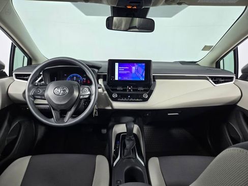 Used 2026 Toyota Corolla LE image 22