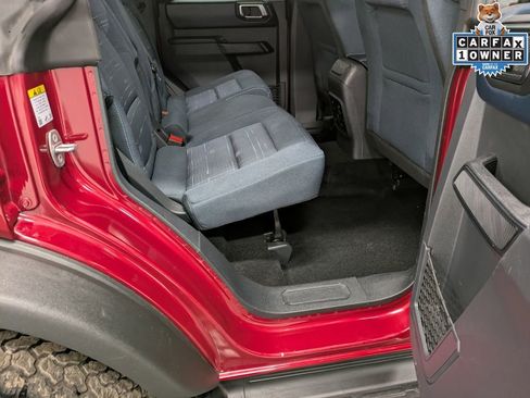 Used 2025 Ford Bronco Heritage Edition AWD/4WD image 28
