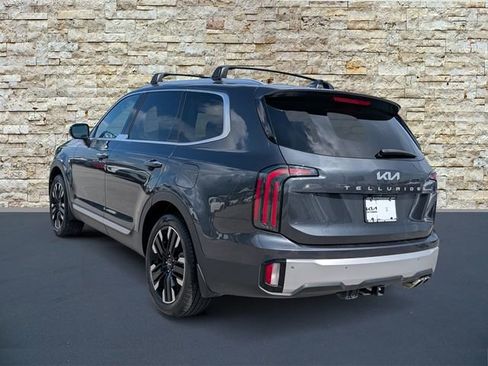 Certified 2024 Kia Telluride SX w/ Towing Package FWD image 4