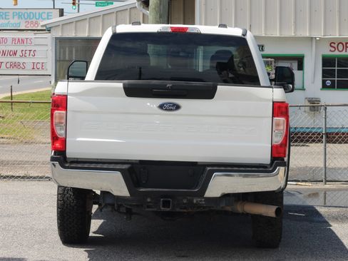 Used 2022 Ford F250 XL w/ Power Equipment Group AWD/4WD image 7
