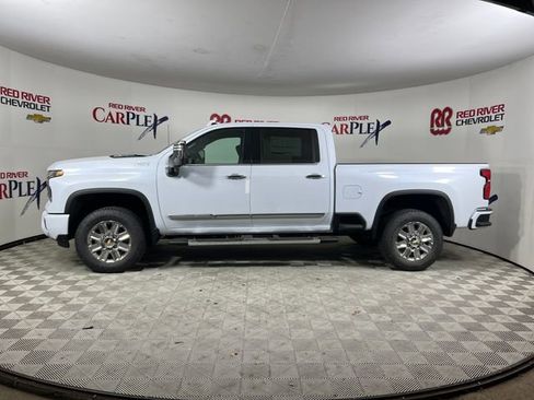 New 2026 Chevrolet Silverado 2500 High Country w/ Technology Package AWD/4WD image 4