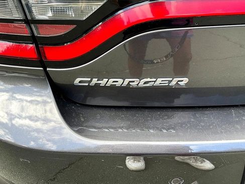Used 2018 Dodge Charger R/T image 22