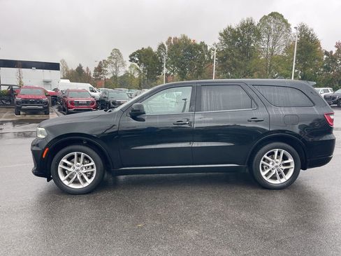 Used 2023 Dodge Durango GT image 2
