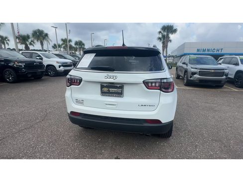 Used 2022 Jeep Compass Limited AWD/4WD image 3