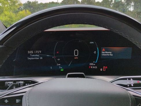 New 2026 Cadillac Vistiq Premium Luxury AWD/4WD image 12