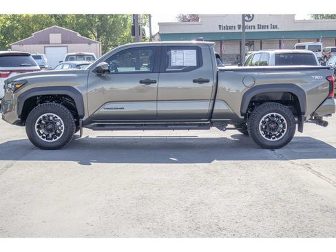 Used 2025 Toyota Tacoma TRD Off-Road w/ TRD Off Road Premium Package AWD/4WD image 6
