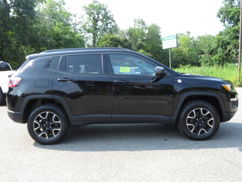 Used 2018 Jeep Compass Trailhawk w/ Leather Interior Group AWD/4WD image 4