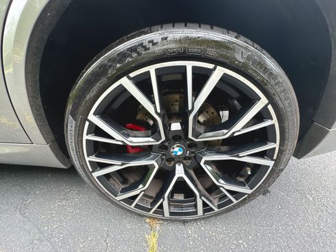 Used 2022 BMW X5 M w/ Competition Package 2 AWD/4WD image 26