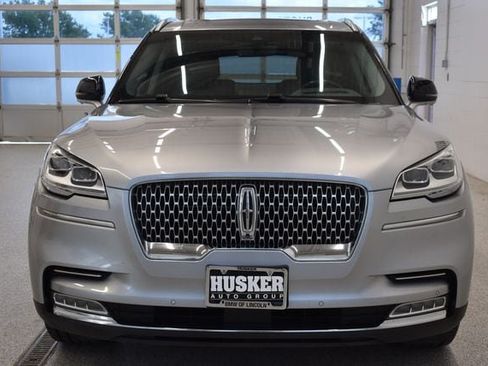 Used 2020 Lincoln Aviator Reserve w/ Equipment Group 202A AWD/4WD image 3