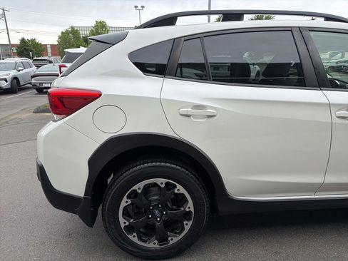 Used 2023 Subaru Crosstrek 2.0i Premium AWD/4WD image 7