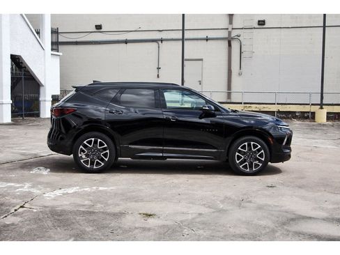 Used 2023 Chevrolet Blazer RS w/ Enhanced Convenience Package FWD image 8