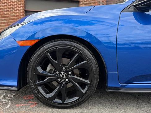 Used 2018 Honda Civic Sport image 5