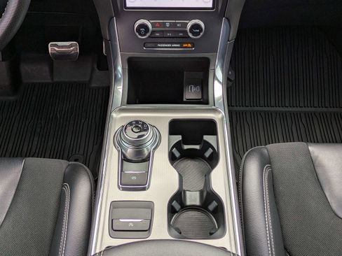 Used 2023 Ford Edge ST image 20