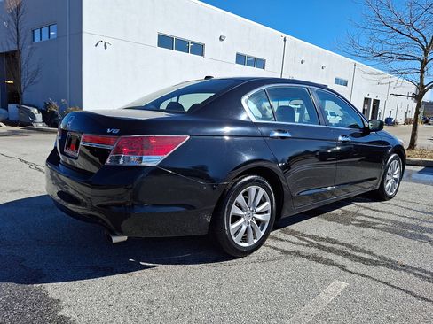 Used 2011 Honda Accord EX-L image 6
