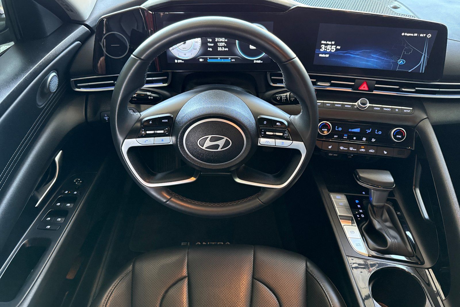 Used 2025 Hyundai Elantra Limited FWD image 14