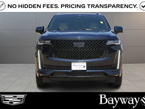 Used 2021 Cadillac Escalade Premium Luxury RWD image 2