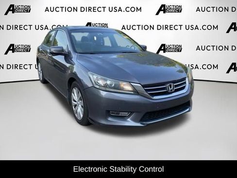 Used 2013 Honda Accord EX image 3