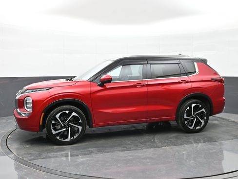 Used 2024 Mitsubishi Outlander SEL image 5