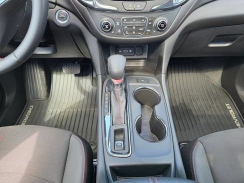 Used 2024 Chevrolet Equinox RS AWD/4WD image 28