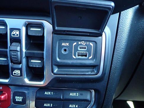 Used 2021 Jeep Wrangler Unlimited Rubicon 4xe w/ Steel Bumper Group image 20