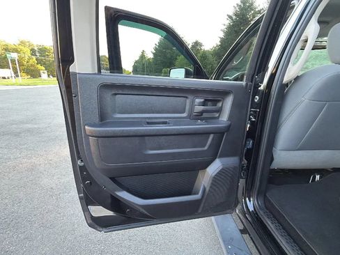 Used 2015 RAM 1500 Express AWD/4WD image 39