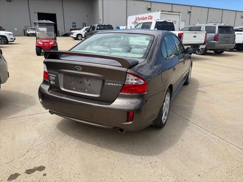 Used 2009 Subaru Legacy 2.5i Limited AWD/4WD image 2
