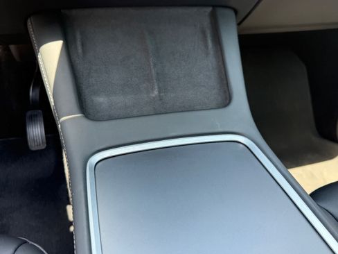 Used 2023 Tesla Model Y Long Range AWD/4WD image 25