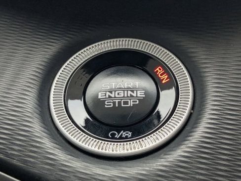 Used 2024 Jeep Grand Cherokee Altitude image 39