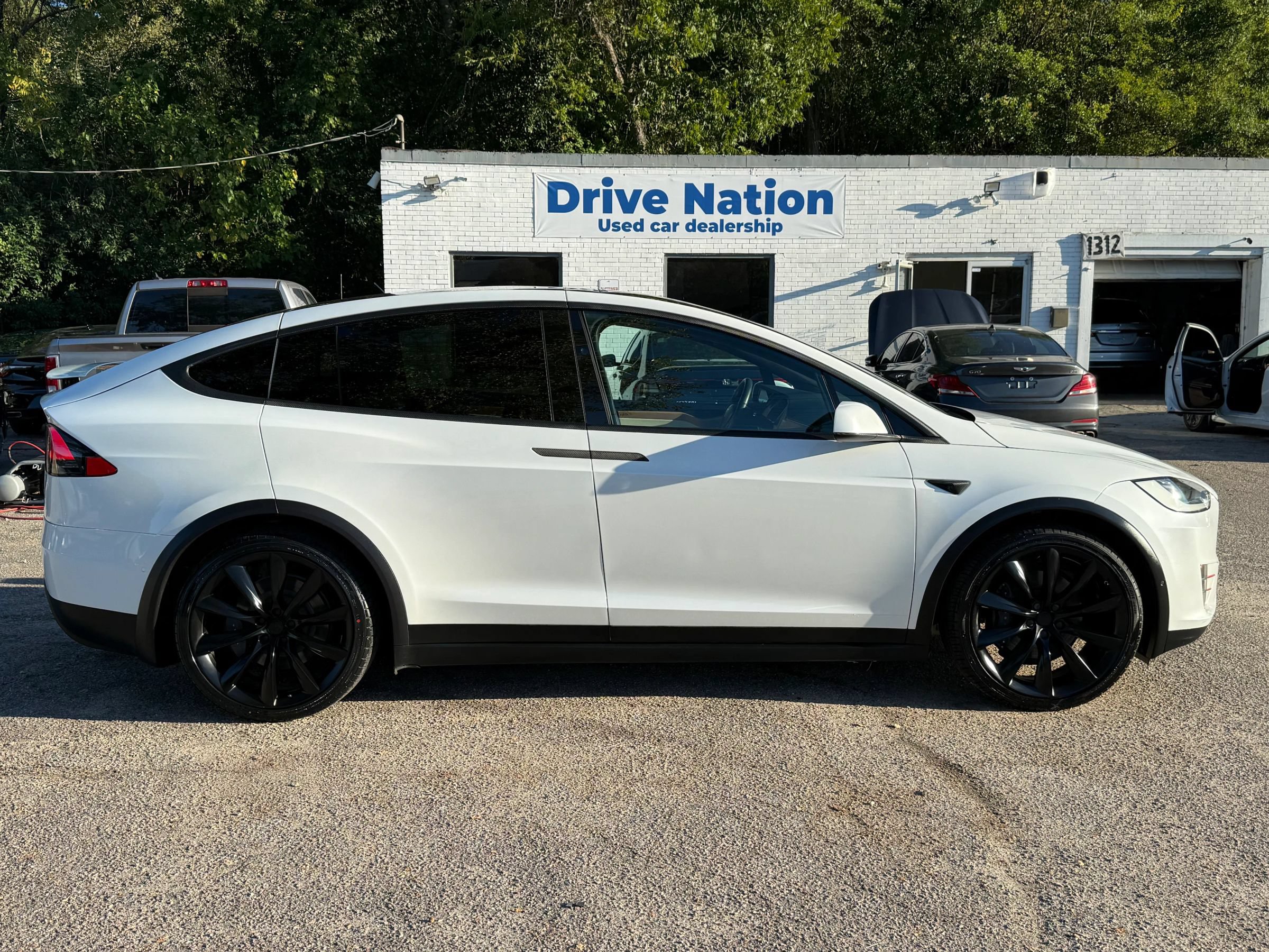 Used 2020 Tesla Model X AWD/4WD image 4