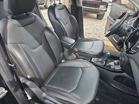 Certified 2020 Jeep Compass Limited AWD/4WD image 10