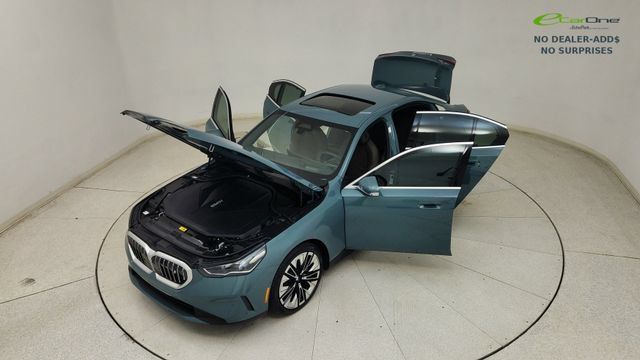 Used 2026 BMW i5 xDrive40 AWD/4WD image 31