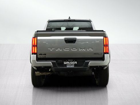 Used 2026 Toyota Tacoma TRD Off-Road AWD/4WD image 6