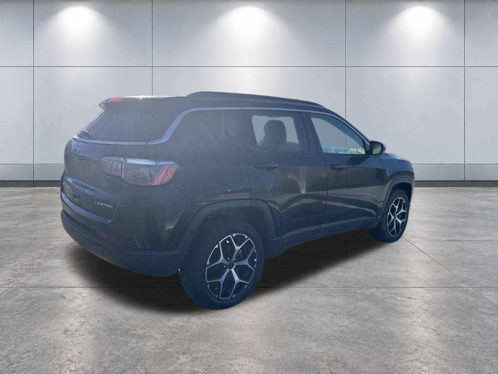 Used 2025 Jeep Compass Limited AWD/4WD image 5