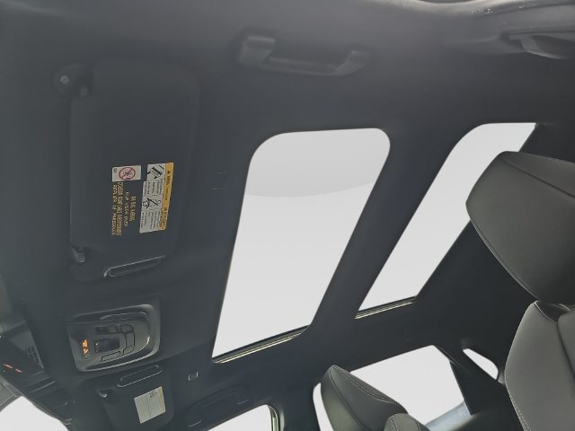 Used 2025 Toyota bZ4X FWD image 30
