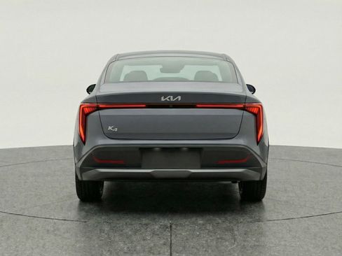 Used 2025 Kia K4 LXS image 7