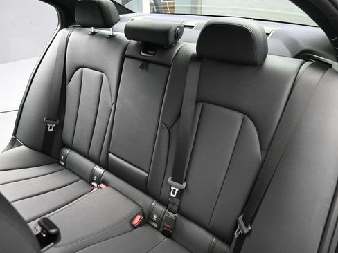 Used 2020 BMW 330i Sedan w/ M Sport Package RWD image 31