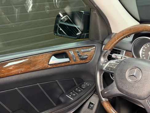 Used 2014 Mercedes-Benz GL 450 GL 450 4MATIC Sport Utility 4D image 36