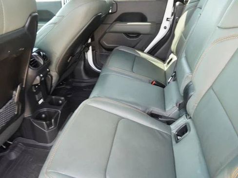 Certified 2025 Jeep Gladiator Mojave AWD/4WD image 12