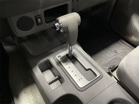 Used 2014 Nissan Frontier S image 24