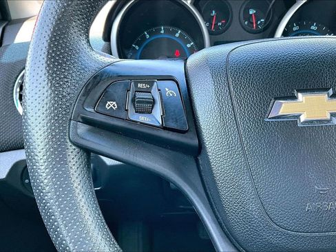 Used 2015 Chevrolet Cruze LT FWD image 18