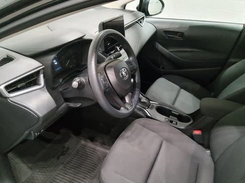 Used 2023 Toyota Corolla LE image 14
