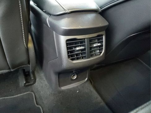 Used 2016 Ford Fusion SE w/ Equipment Group 202A FWD image 12