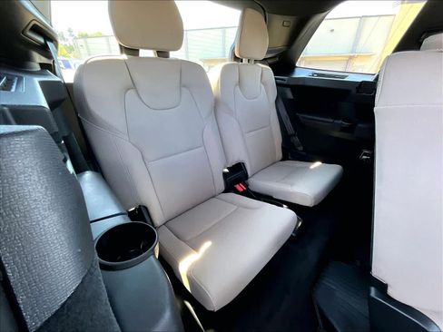 Used 2026 Volvo XC90 T8 Plus w/ Protection Package Premier AWD/4WD image 25