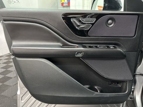 Used 2023 Lincoln Aviator Reserve w/ Equipment Group 201A image 16