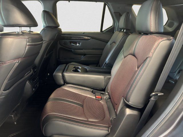 Used 2025 Honda Pilot Black Edition image 14