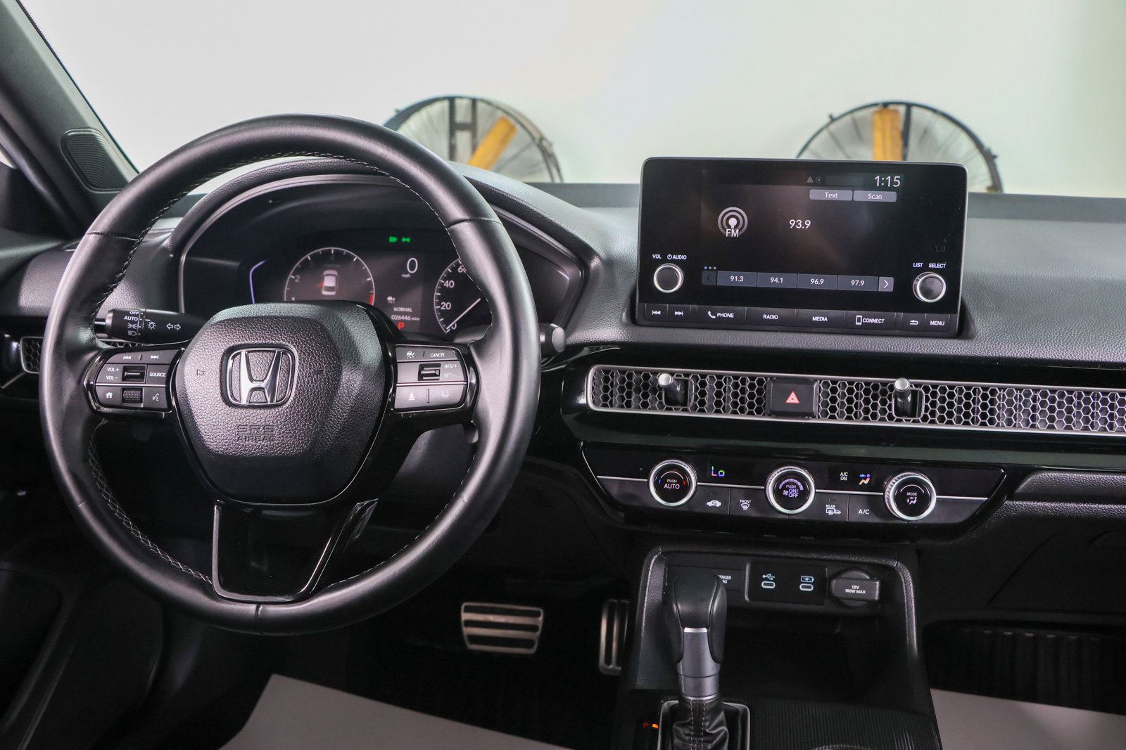 Used 2025 Honda Civic Sport image 17