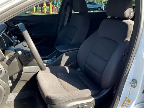 Certified 2022 Chevrolet Malibu RS image 23