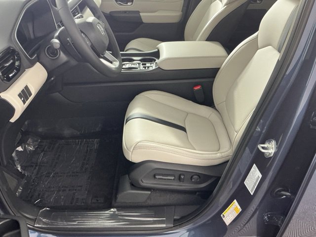 New 2026 Honda Pilot Touring image 8